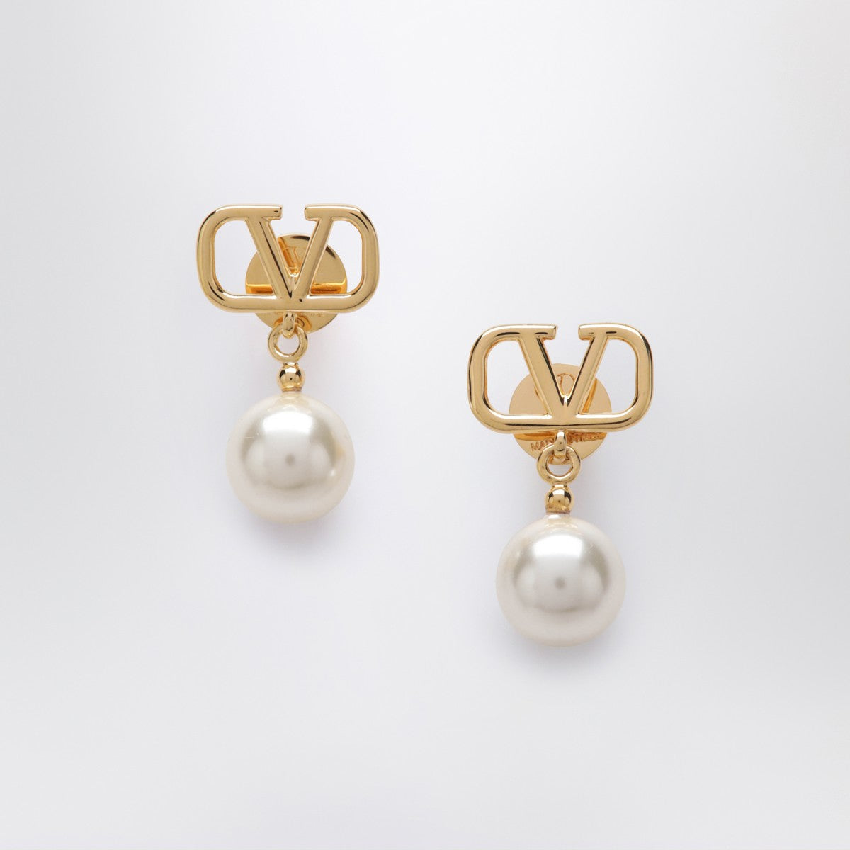 Valentino Garavani Valentino Garavani Golden VLogo Signature earrings with pearl