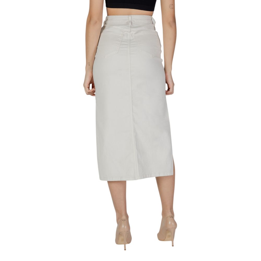 تنورة طويلة من القطن الكريمي من فيلا كلوز