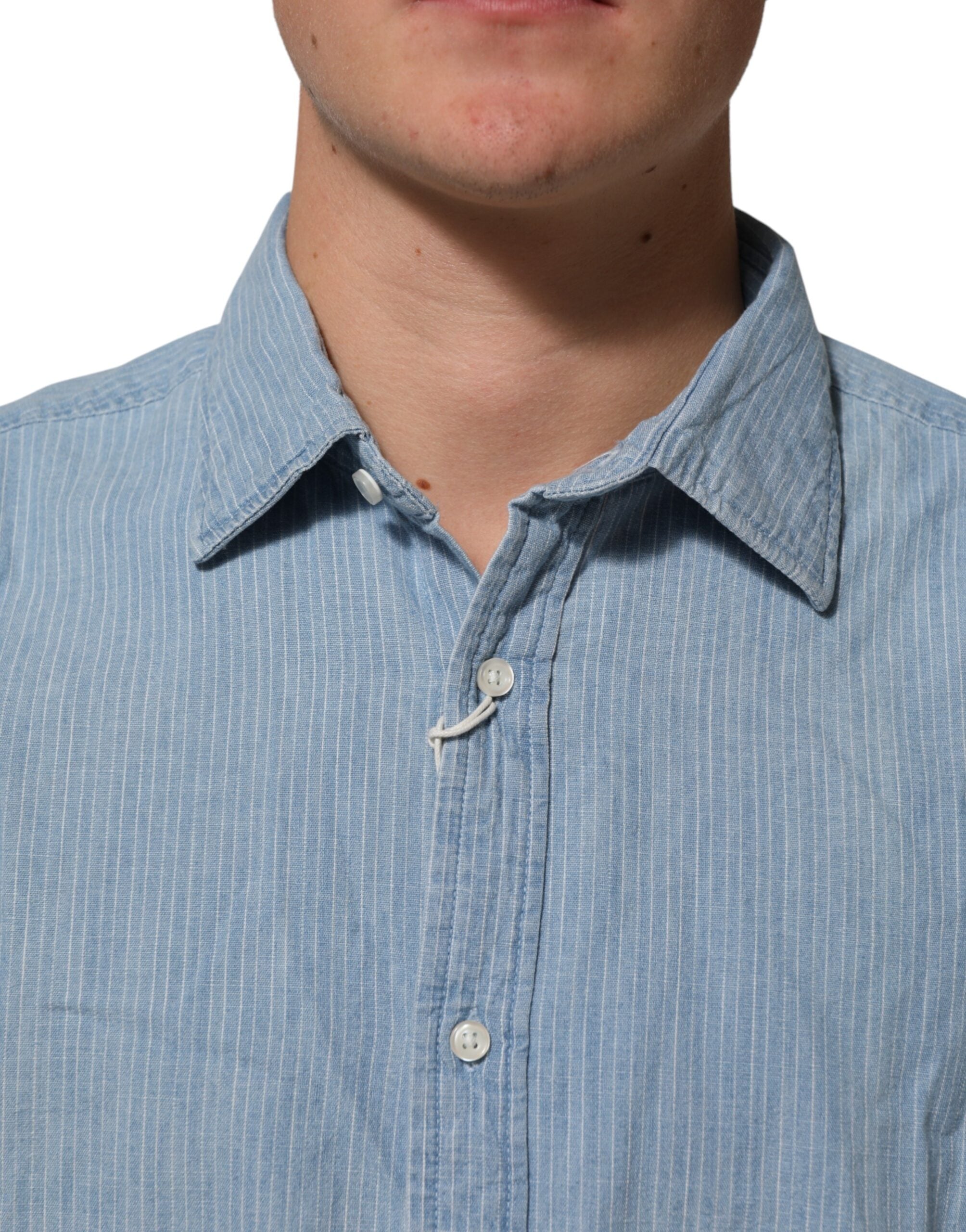 قميص ديبرلو أزرق جينز بقصة عادية وأكمام طويلة للرجال