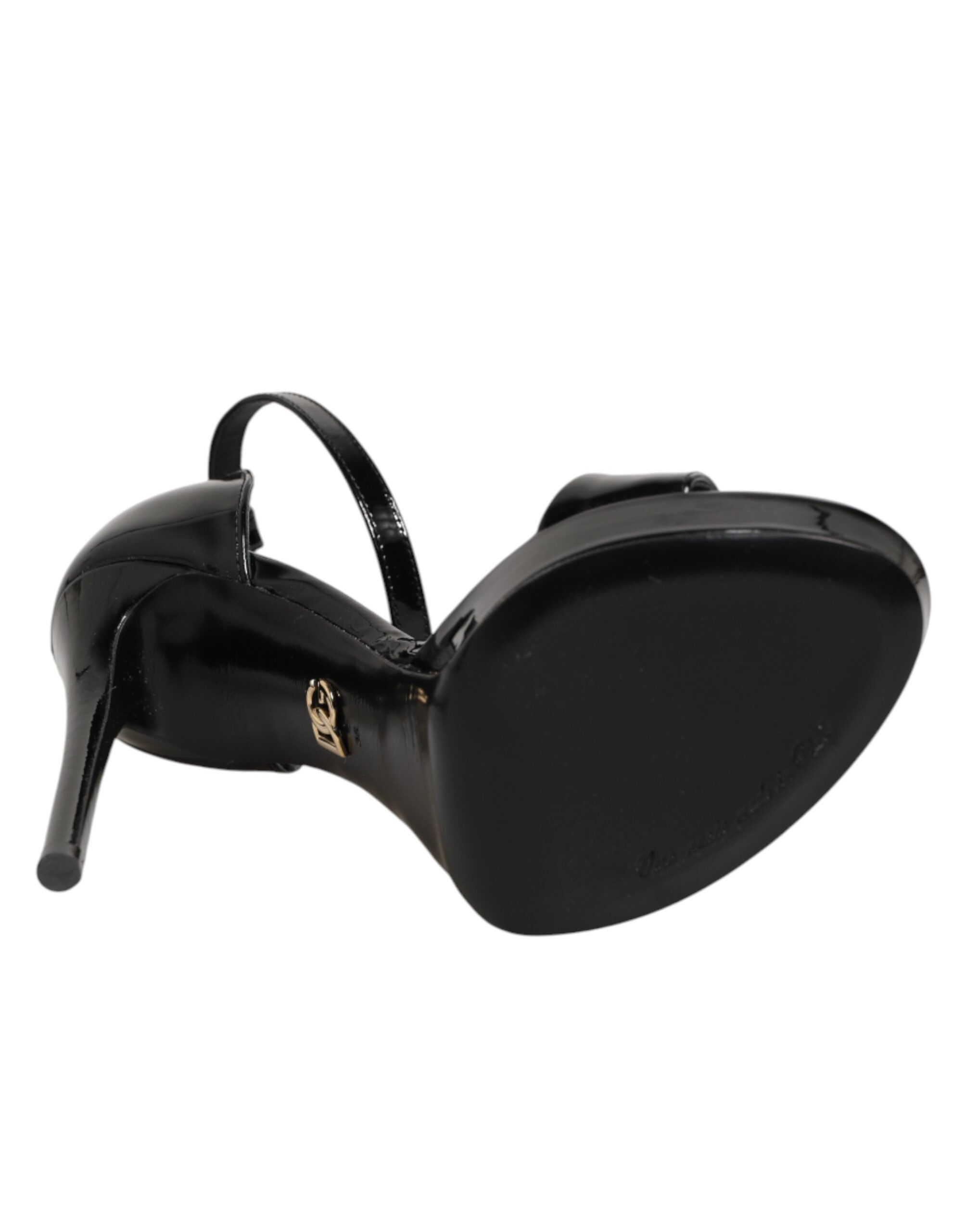 صندل كيرا دولتشي آند غابانا أسود من الجلد بنعل سميك