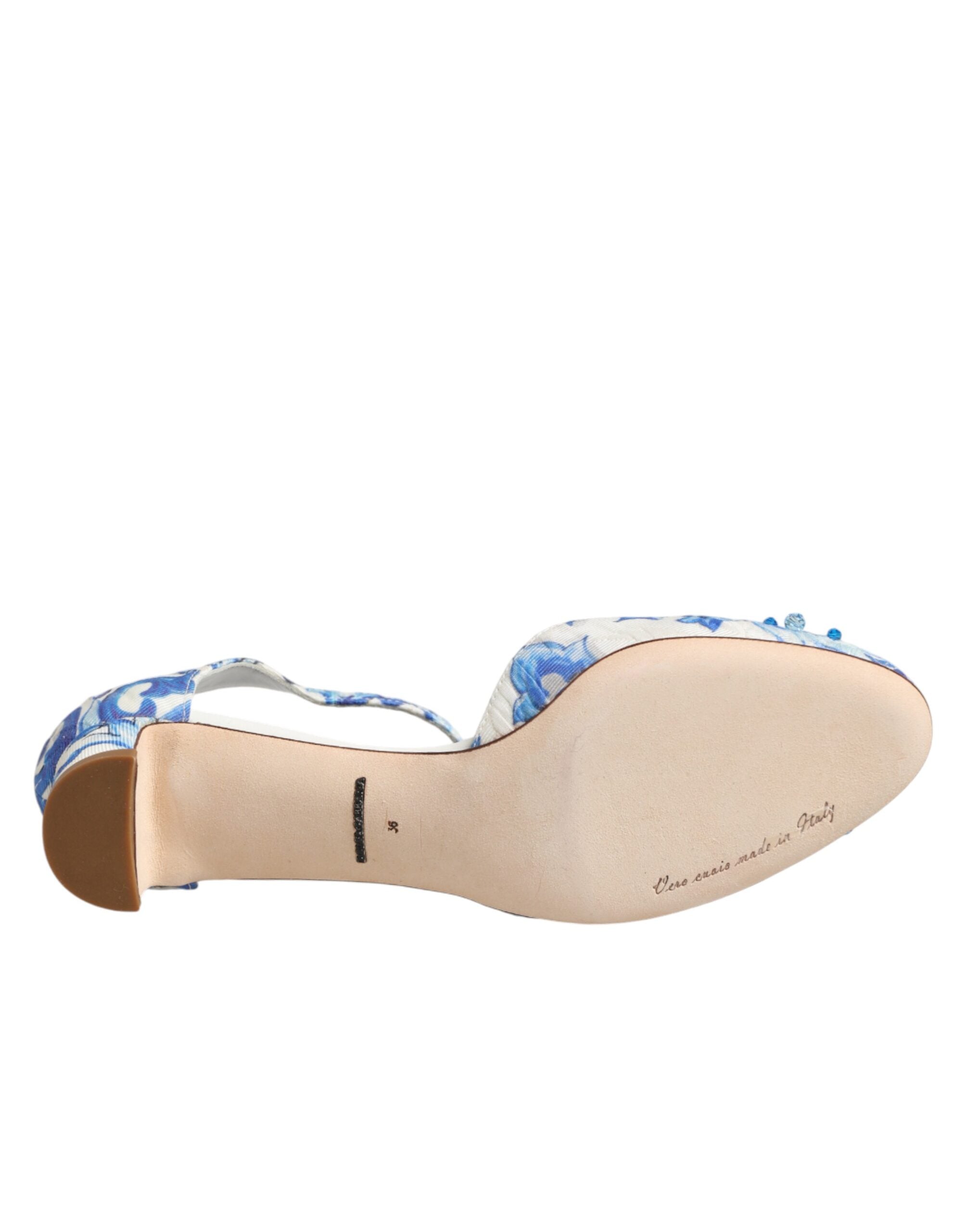 حذاء دولتشي آند غابانا أبيض وأزرق مزهر بكريستال وأشرطة للكاحل