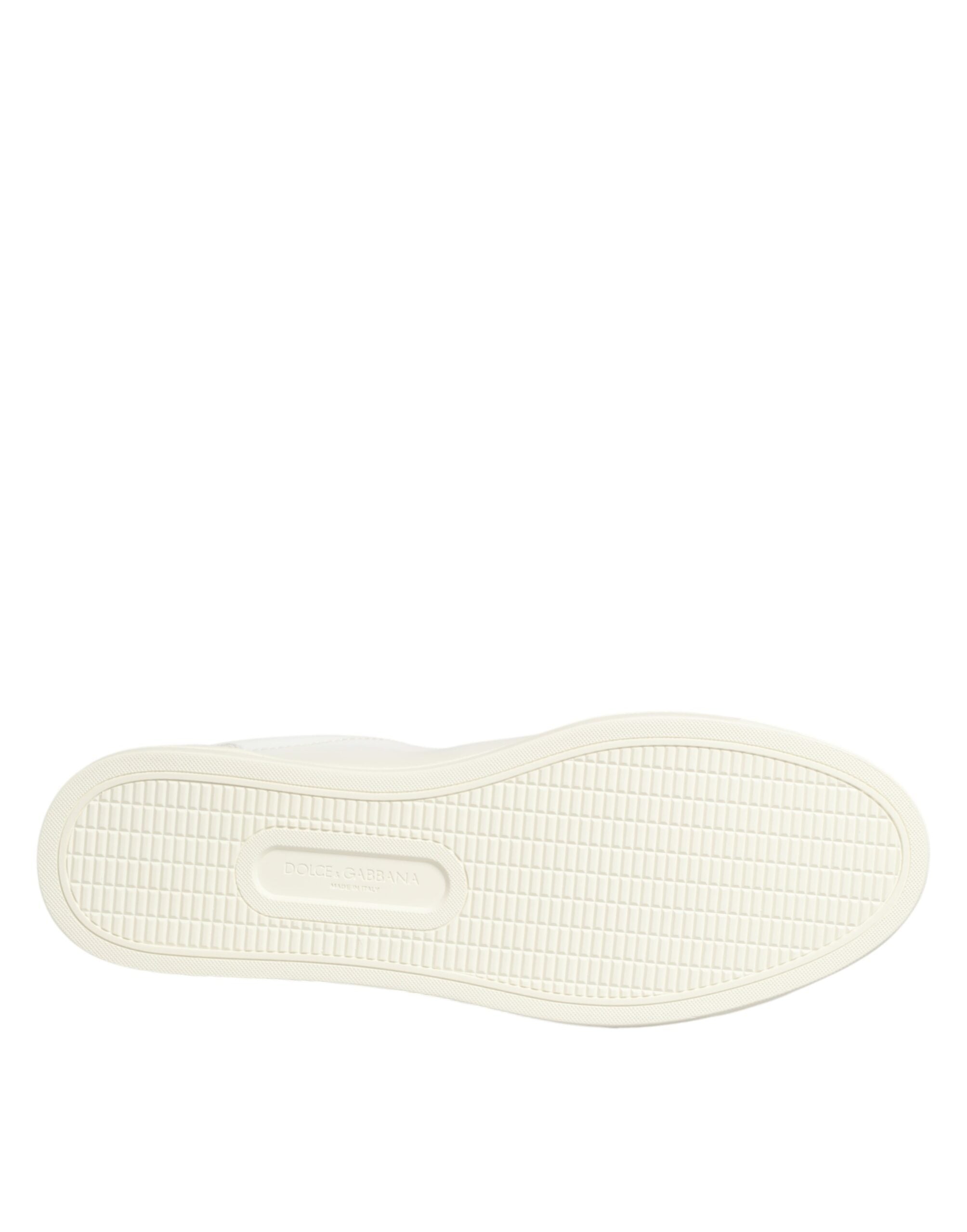 حذاء سنيكرز دولتشي آند غابانا أبيض مزين بقلب