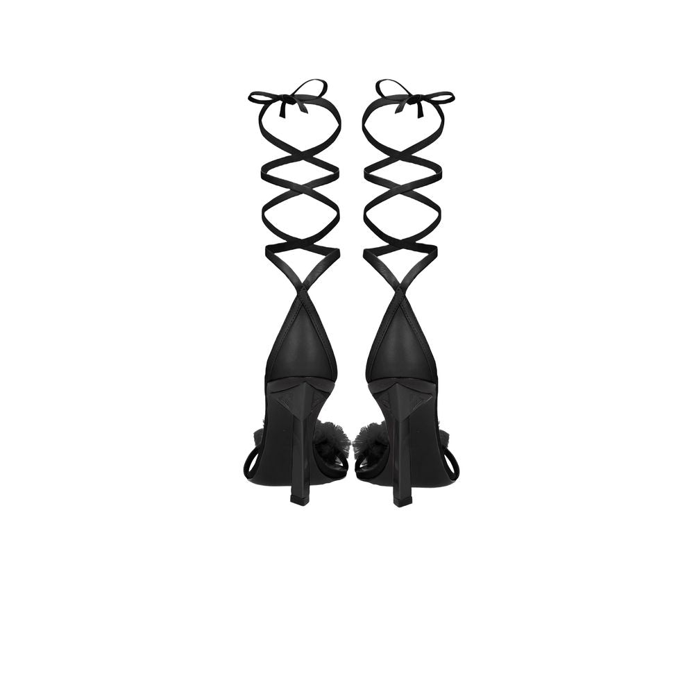 حذاء أنيي باي المصنوع من الجلد الأسود بكعب عالٍ