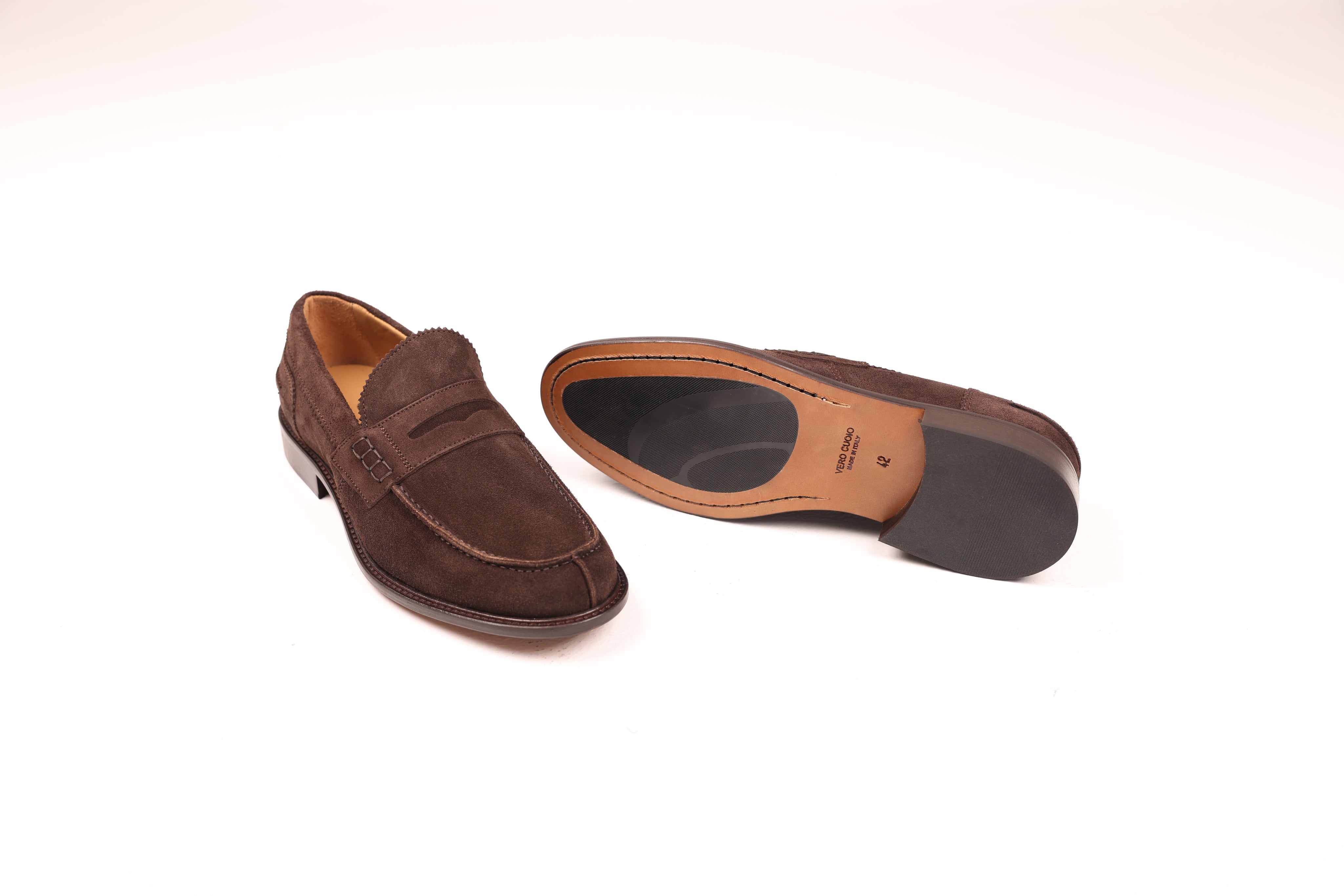 Bardigiani suede loafers angled view