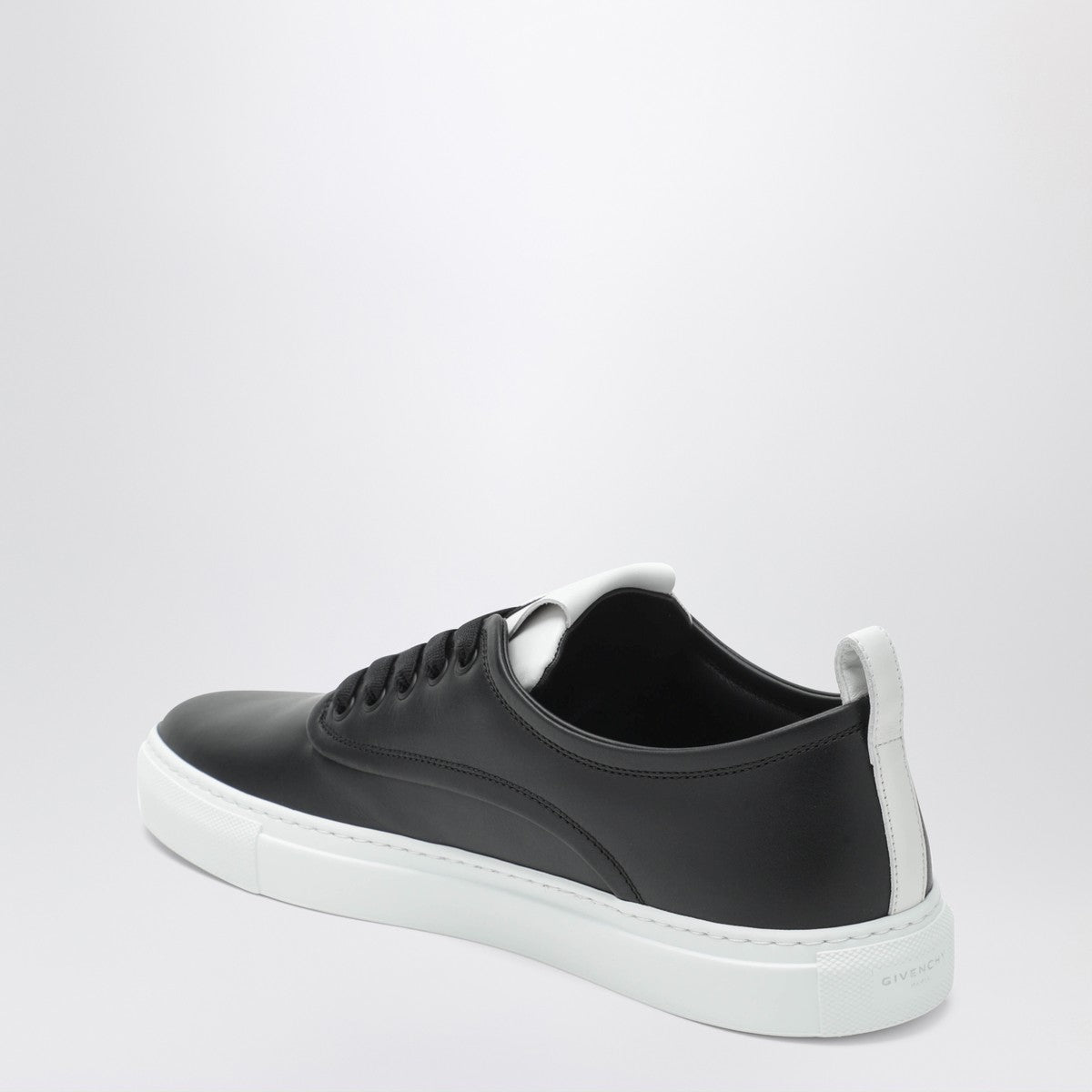 Givenchy Givenchy New City sneakers in black leather