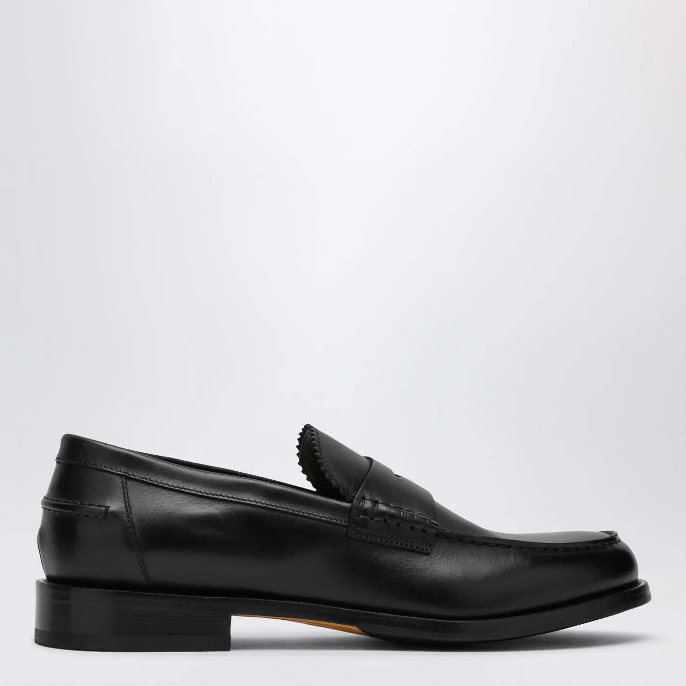 Doucal's Loafers in Black Leather
