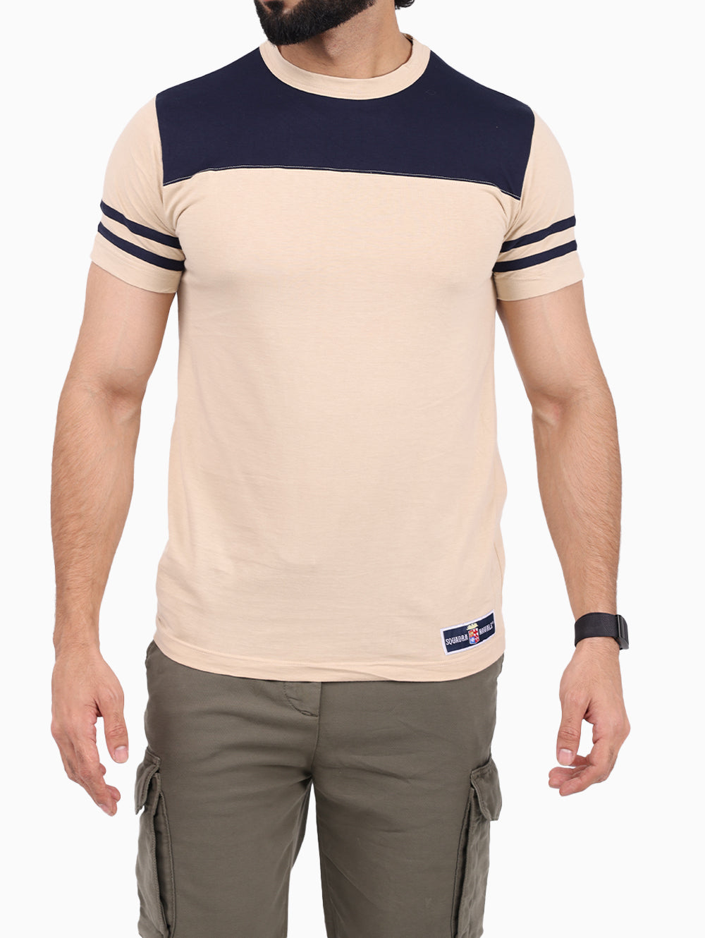 Model wearing Squadra Navale beige & navy crew neck casual T-shirt – front view