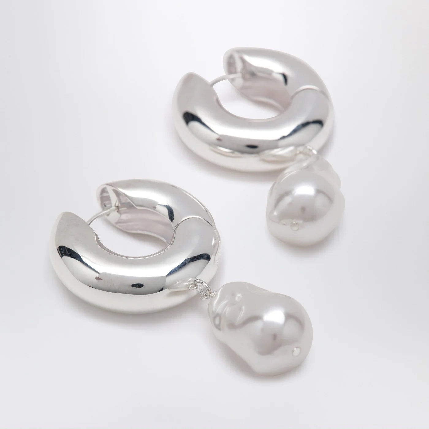 éliou Pearl silver earrings