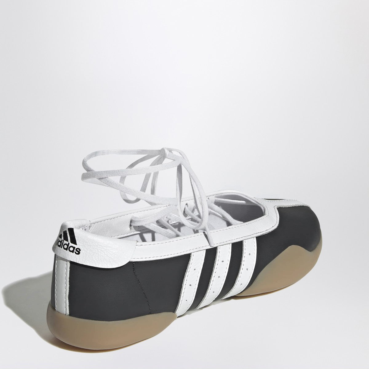 adidas Originals adidas Originals Mei Core Black/Cloud White/Gum Taekwondo trainers