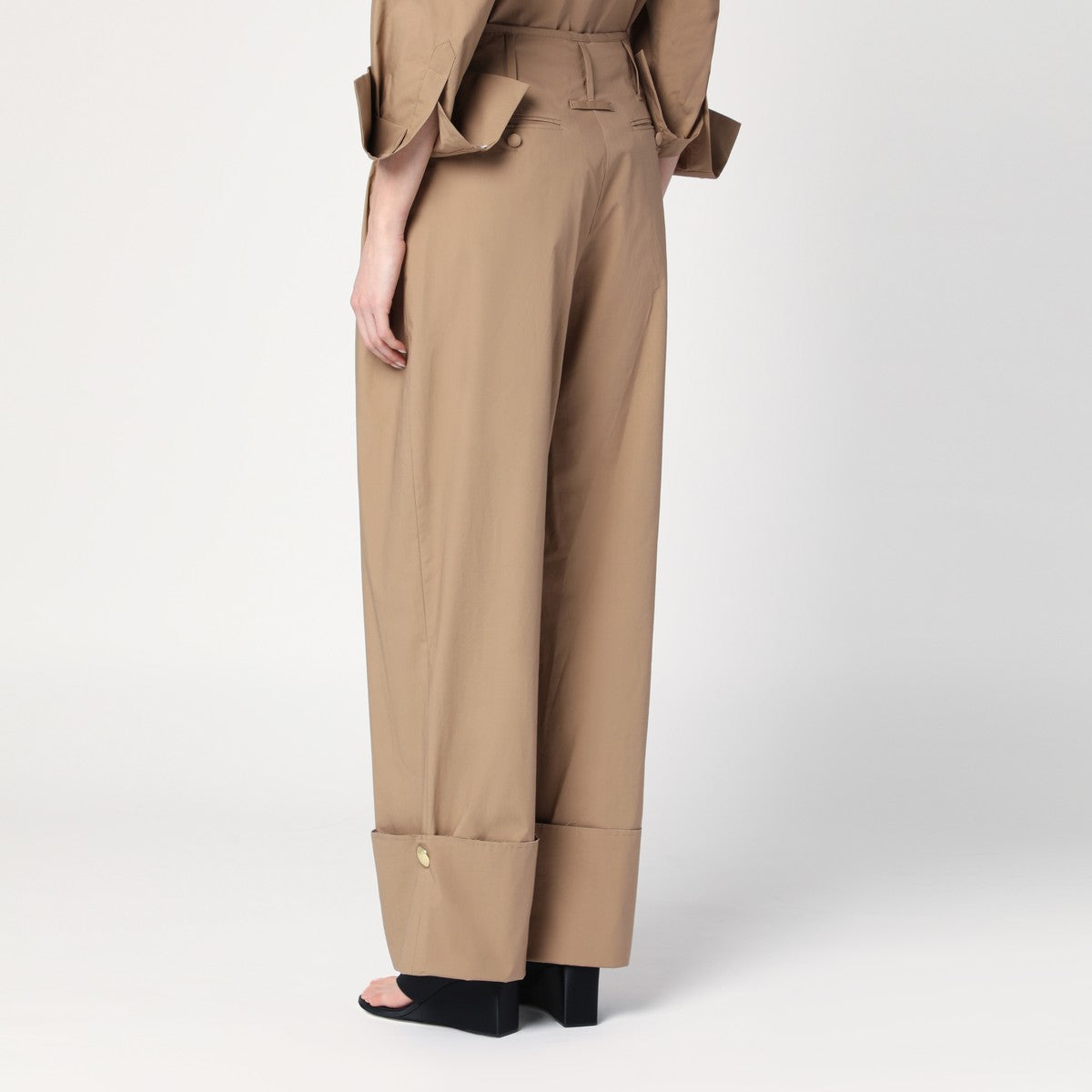 Darkpark DARKPARK Camel-coloured cuffed trousers