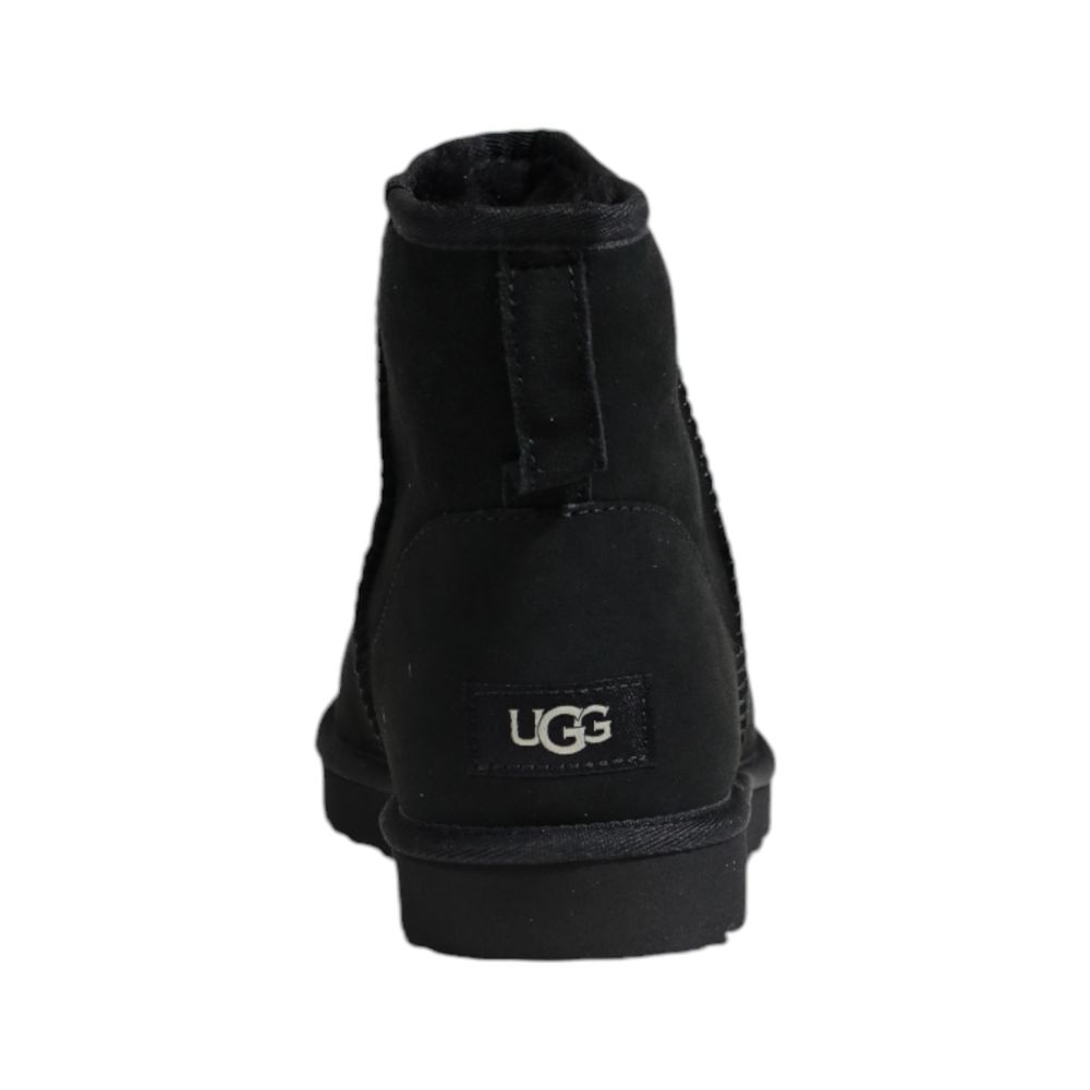 حذاء UGG أسود من جلد الغزال يصل إلى الكاحل
