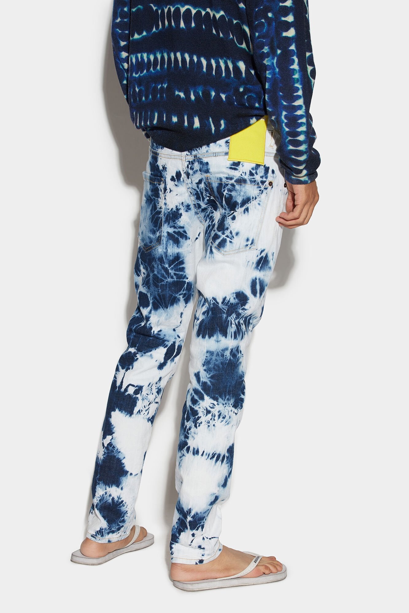 جينز أزرق من نسيج الألياف Dsquared²