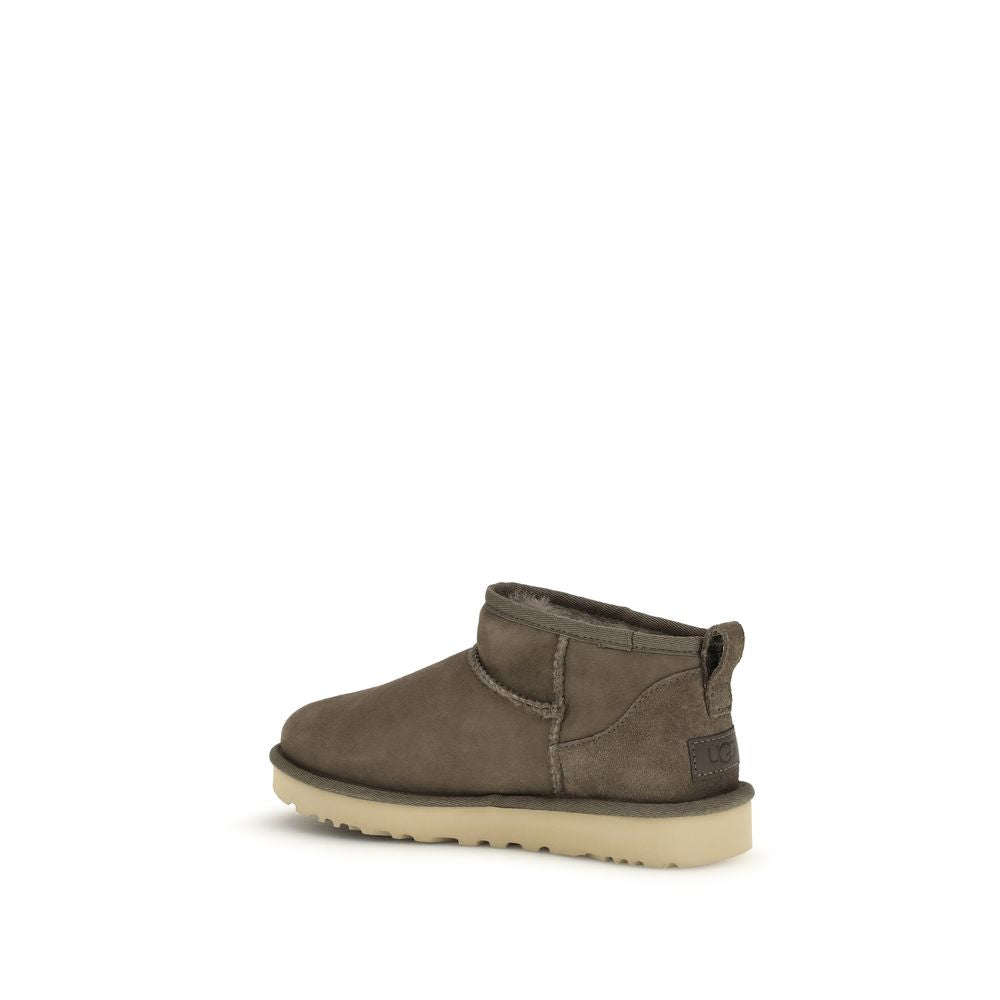 جزمة UGG جلد بنية للكاحل
