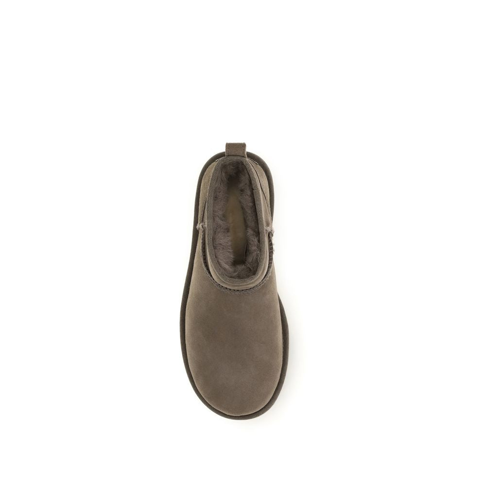 جزمة UGG جلد بنية للكاحل