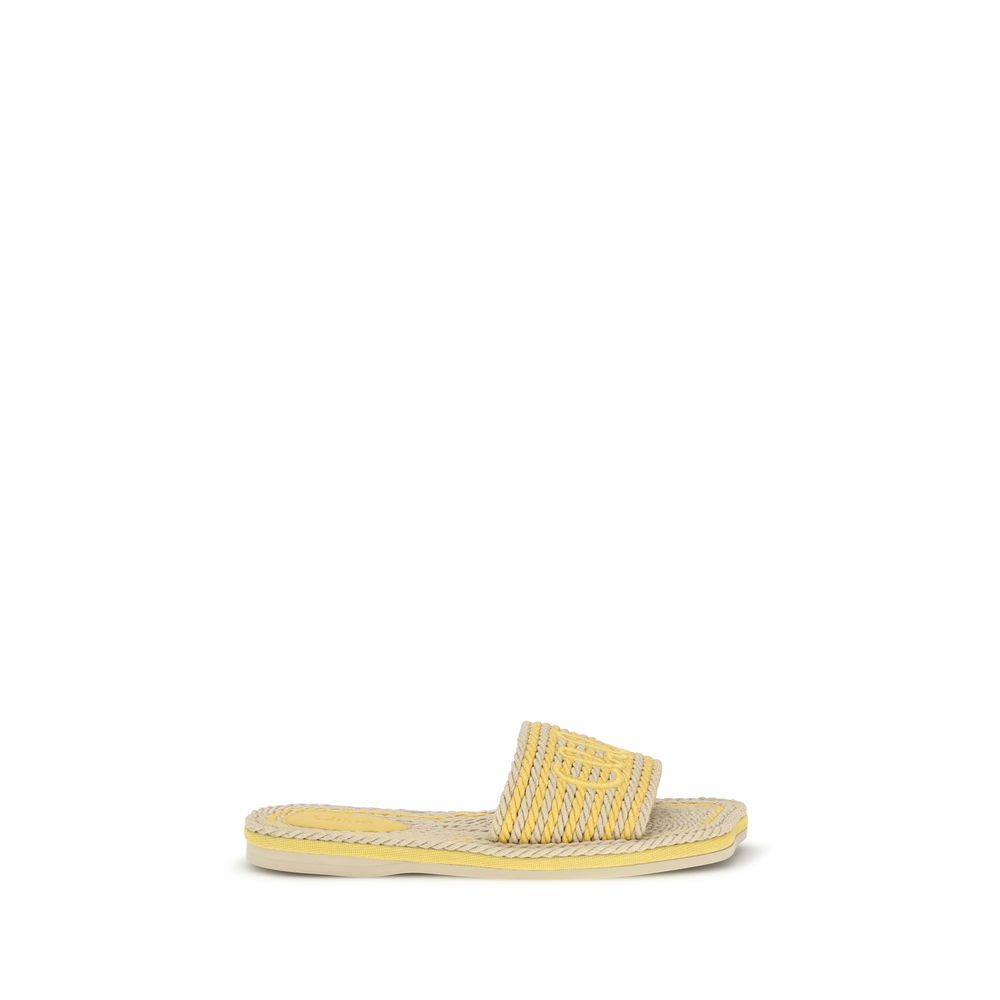 Chloé Beige Lamb Ovis Aries Aries Flat Sandals