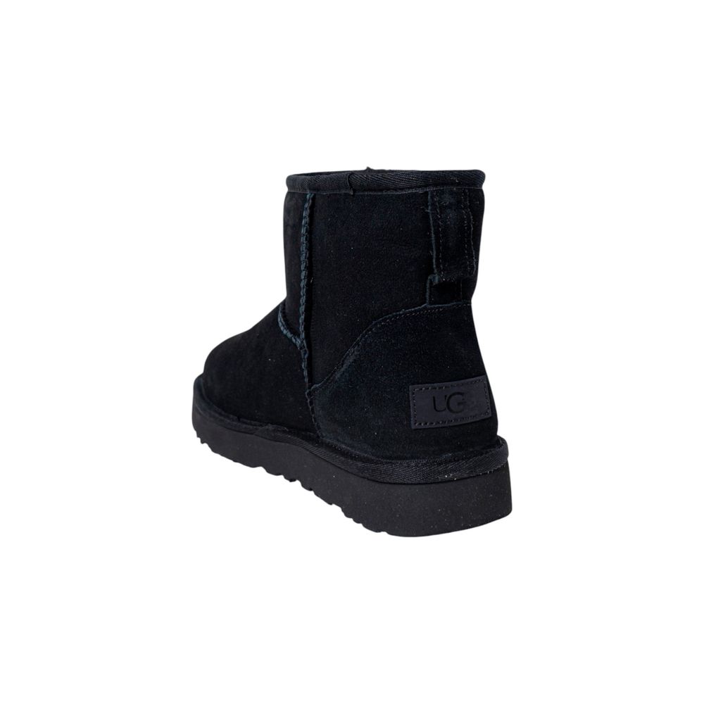 حذاء UGG أسود من جلد الغزال يصل إلى الكاحل