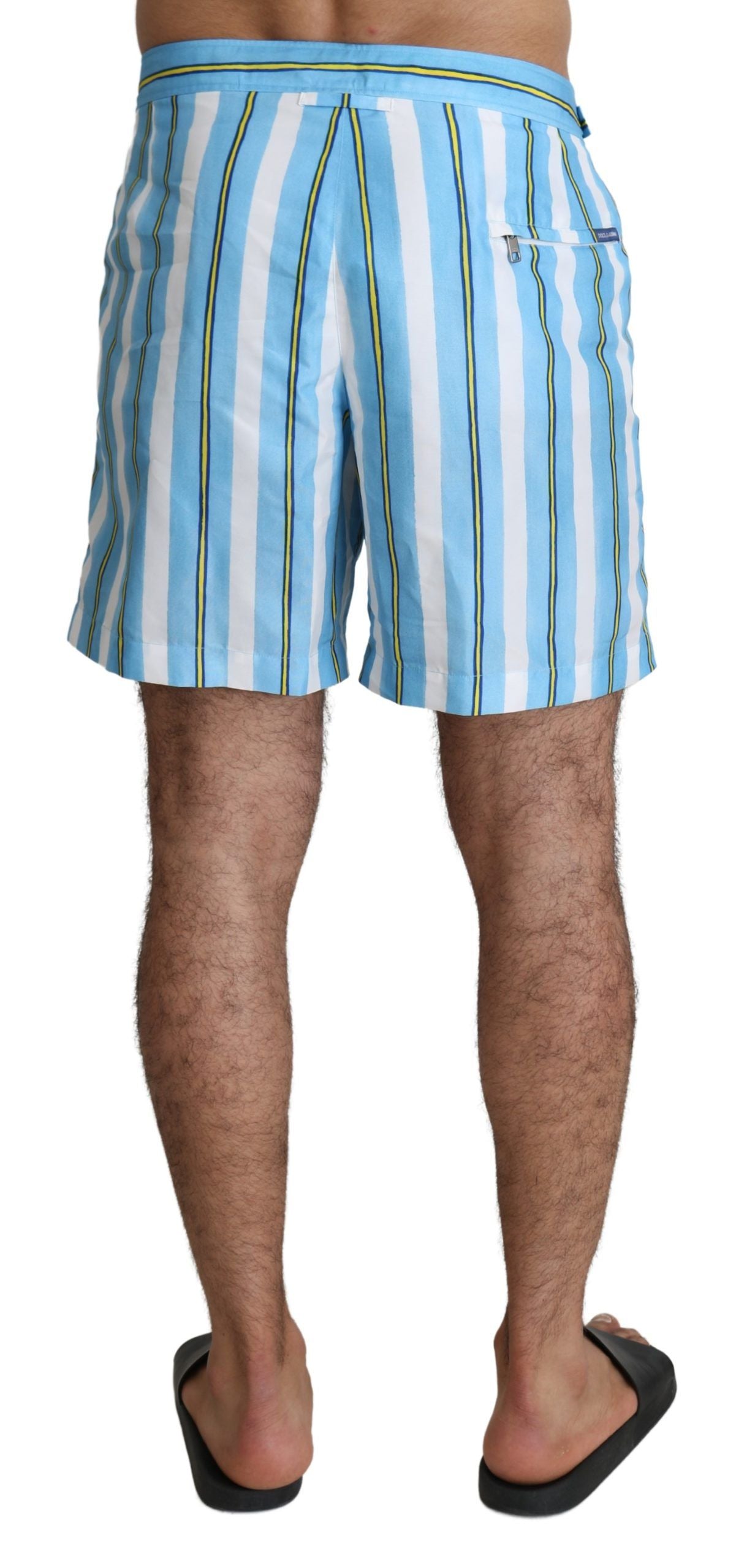 شورت سباحة مخطط أنيق