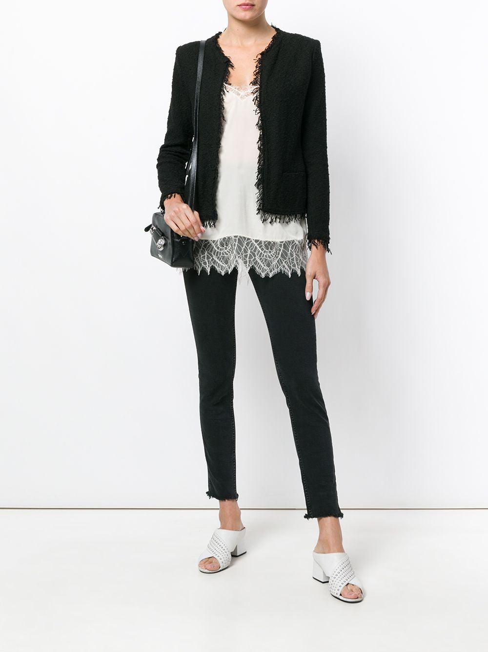 جاكيتات إيرو إيرو سوداء