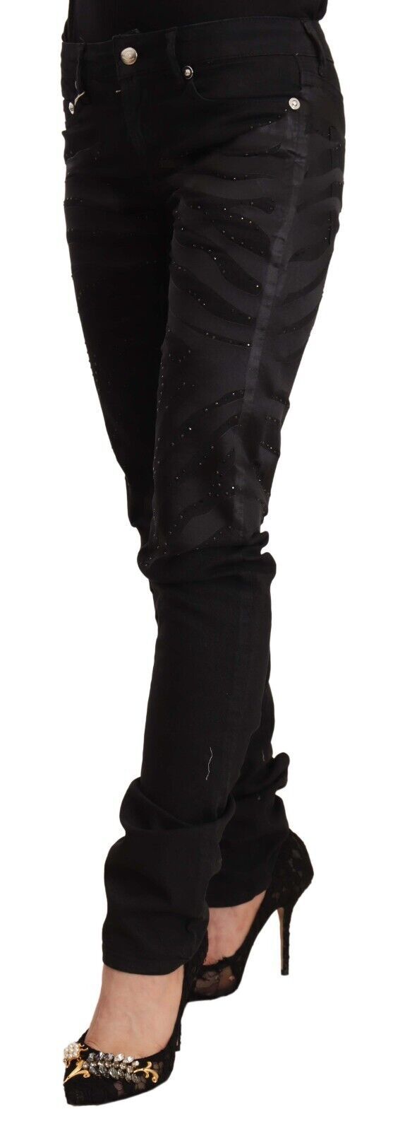 بنطال جينز أنيق أسود بقصّة Slim Fit ومزخرف