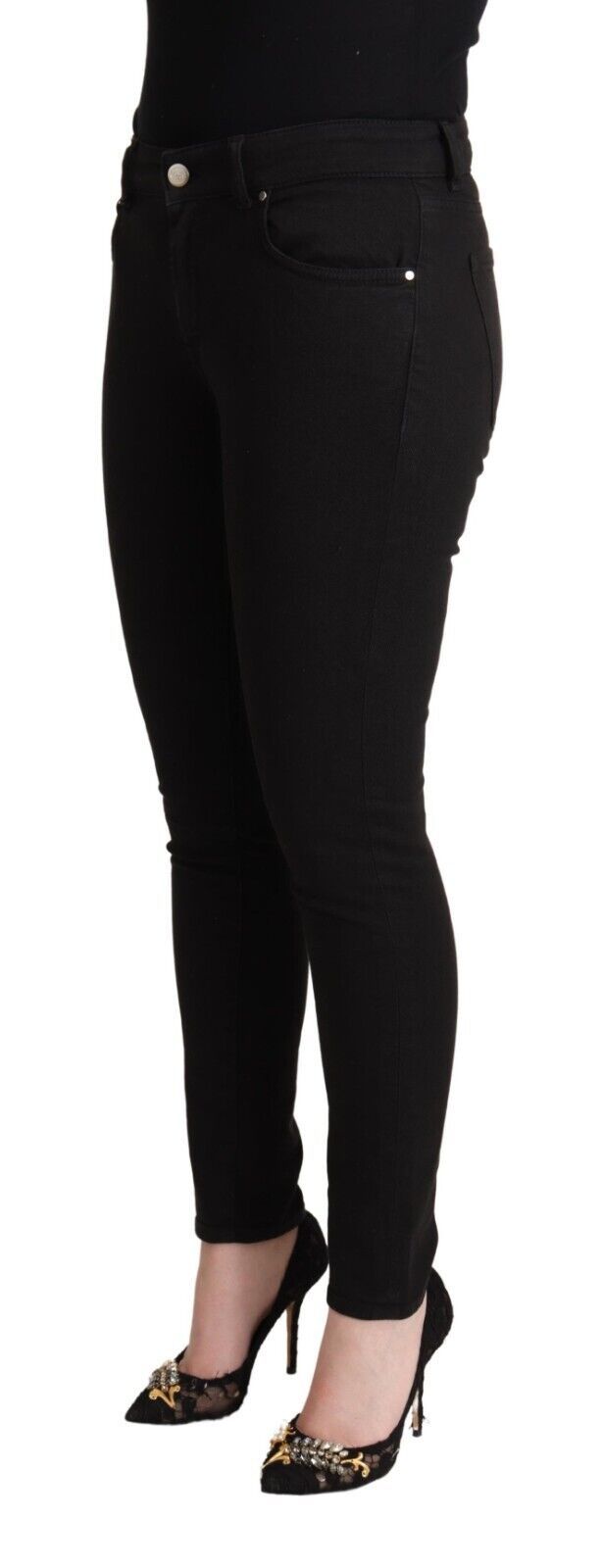 بنطال جينز أسود أنيق بقصّة Slim Fit