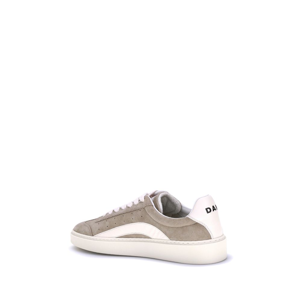 حذاء رياضي من جلد الغزال من Dsquared²