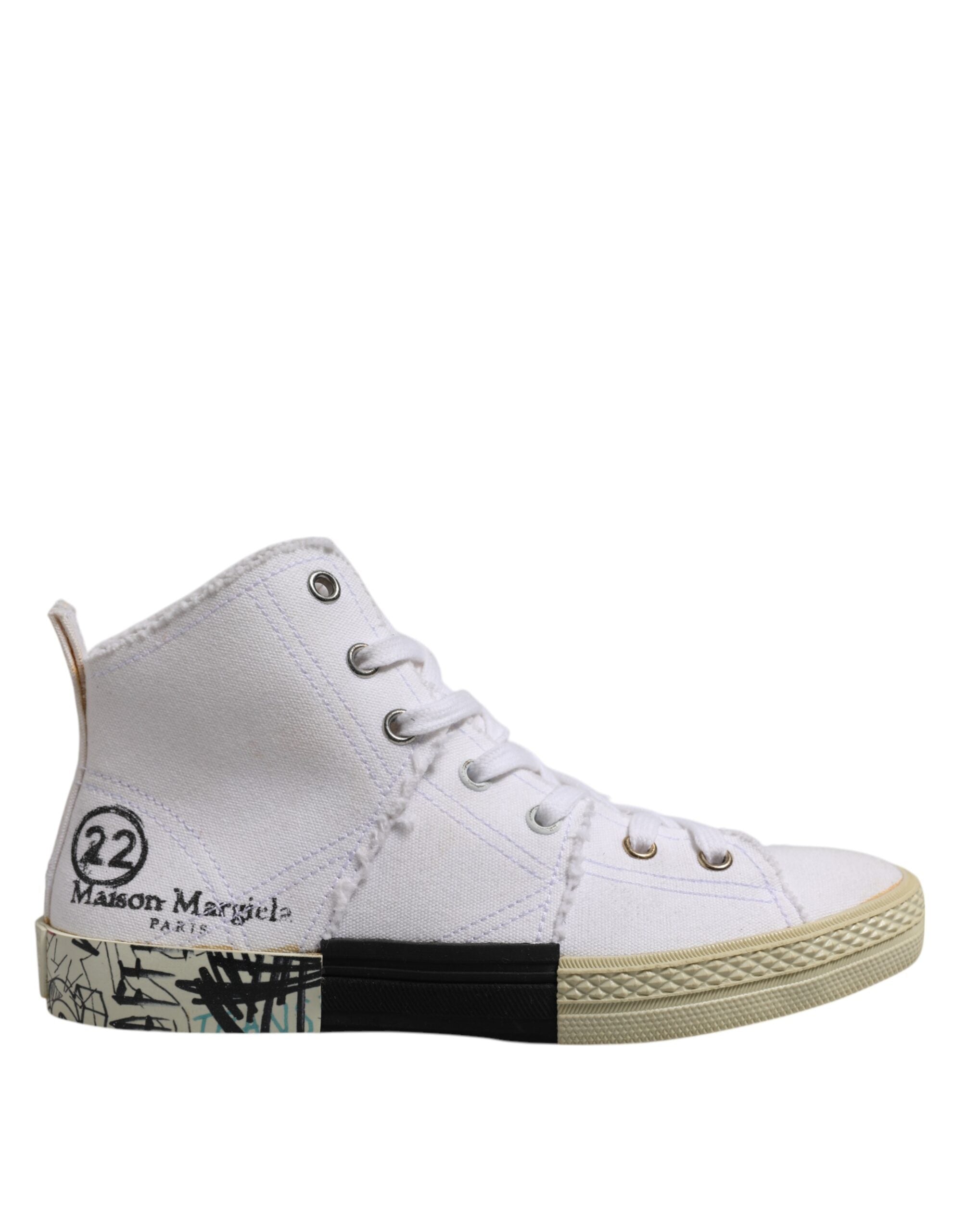 حذاء رياضي نسائي من Maison Margiela أبيض برباط متوسط الارتفاع