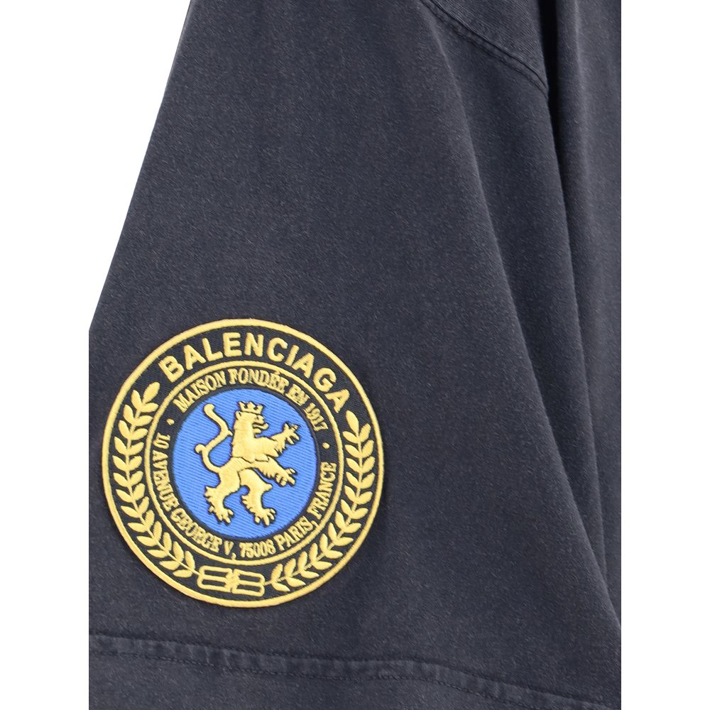 تي شيرت بشعار Balenciaga