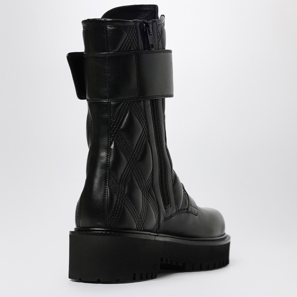 Valentino Garavani Valentino Garavani Quiltie 67 combat boots black leather