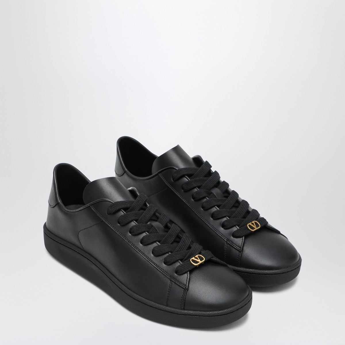 Valentino Garavani Valentino Garavani Black leather Royco sneakers