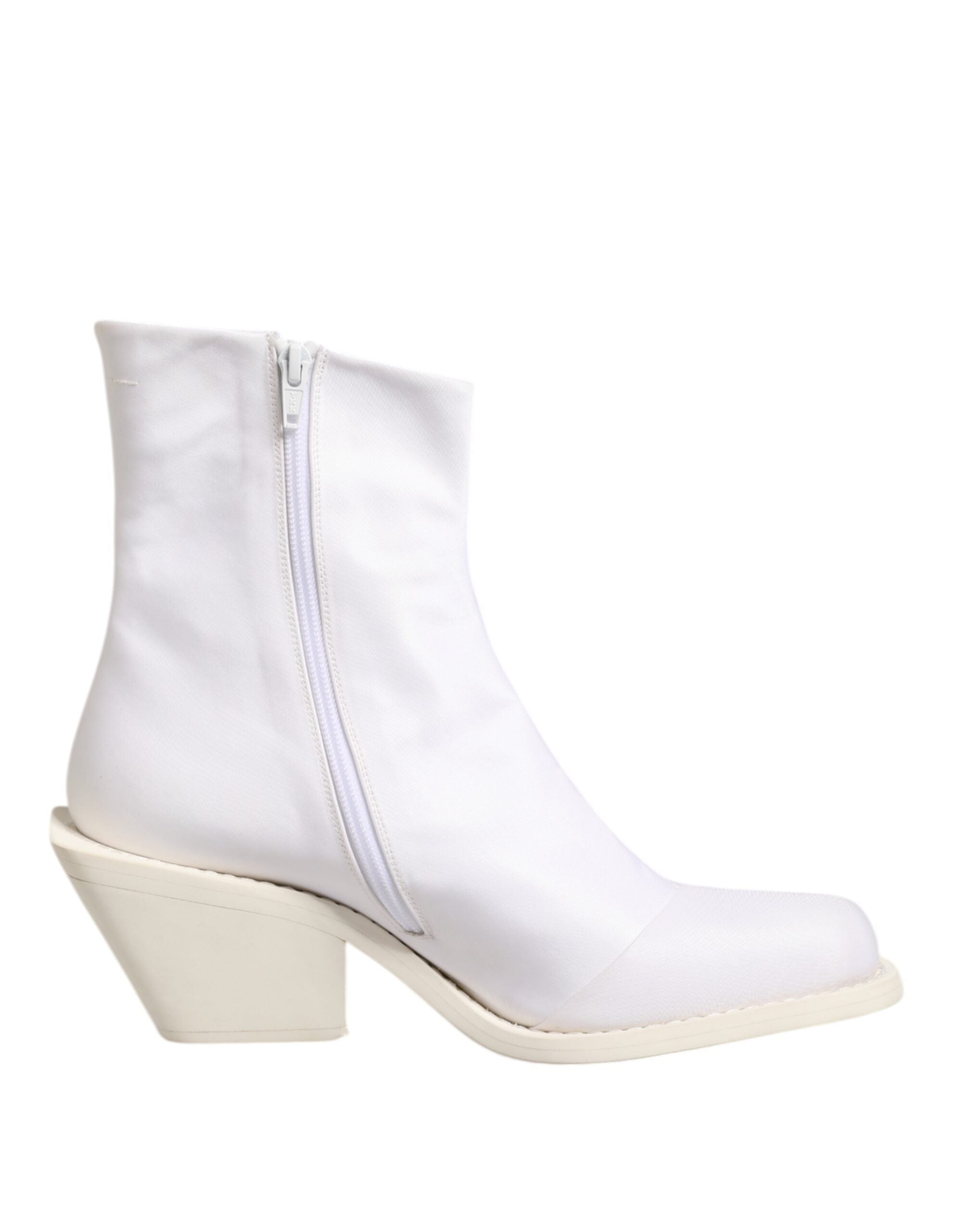 حذاء Maison Margiela أبيض بكعب مربع وسحاب للكاحل