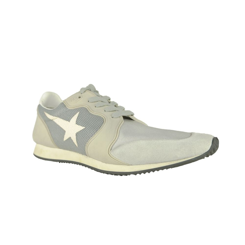 حذاء رياضي رجالي من الجلد باللون الرمادي من Golden Goose