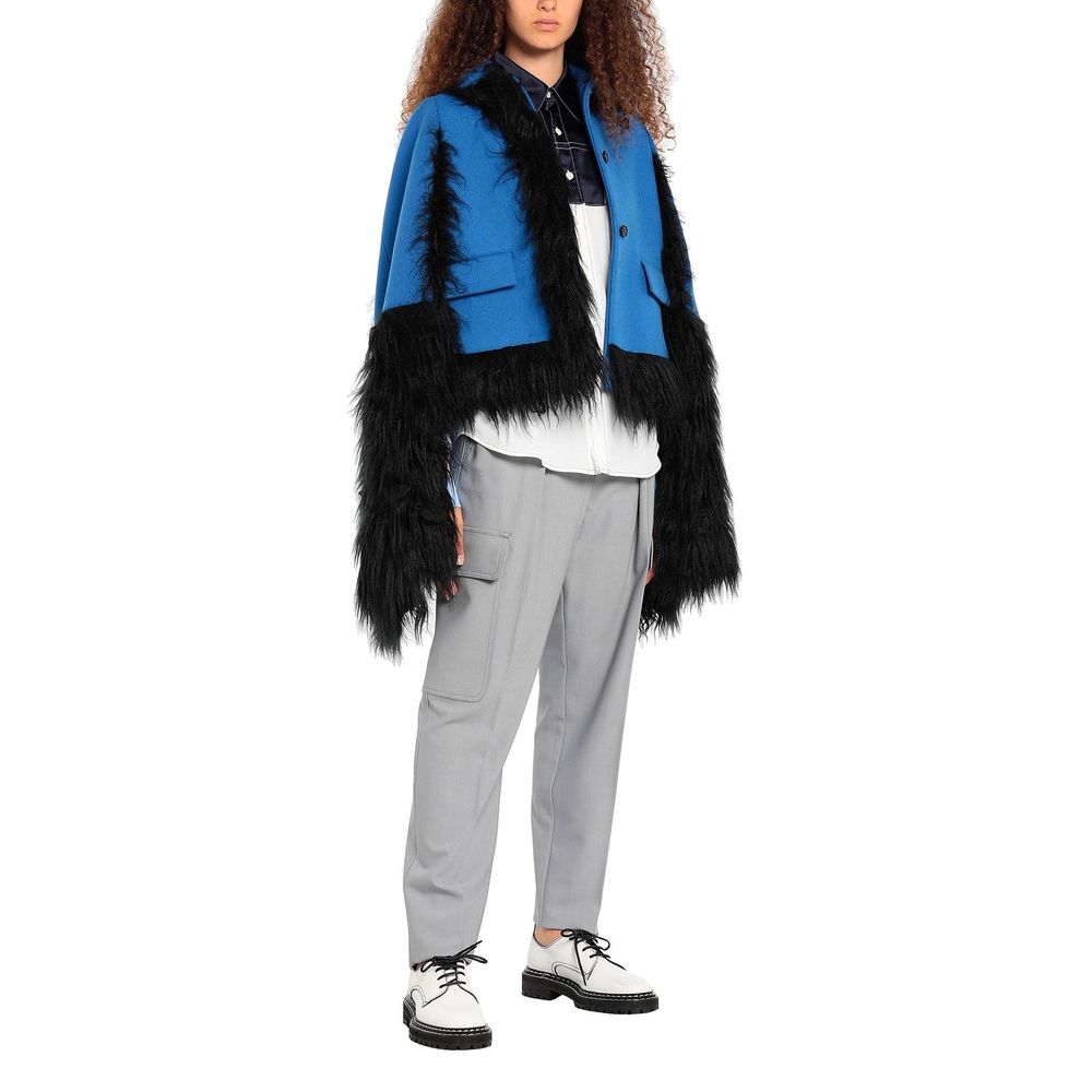 جاكيت كيب مزين بالفرو الصناعي من Maison Margiela