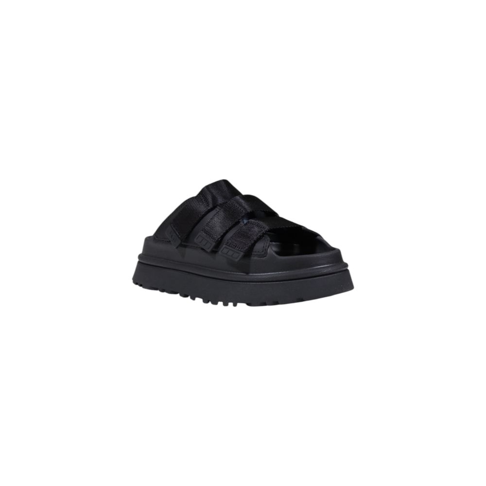 حذاء UGG أسود من الجلد الصناعي