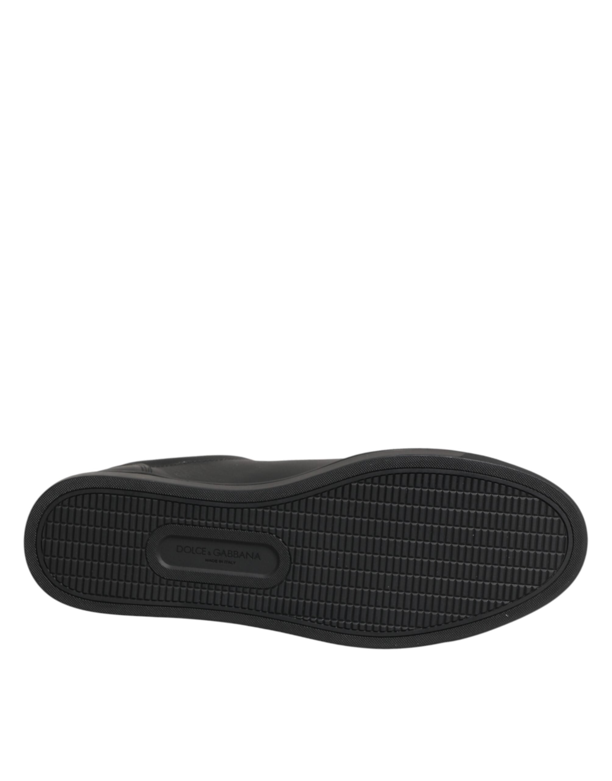 حذاء سنيكرز دولتشي آند غابانا أسود من الجلد مزين بقلب