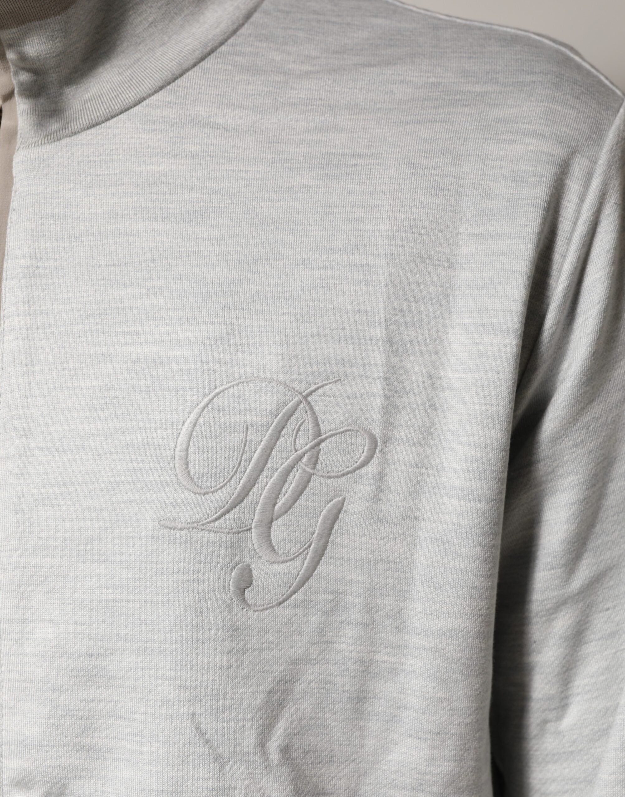 سترة كارديجان بسحاب من القطن الرمادي الفاتح من دولتشي آند غابانا