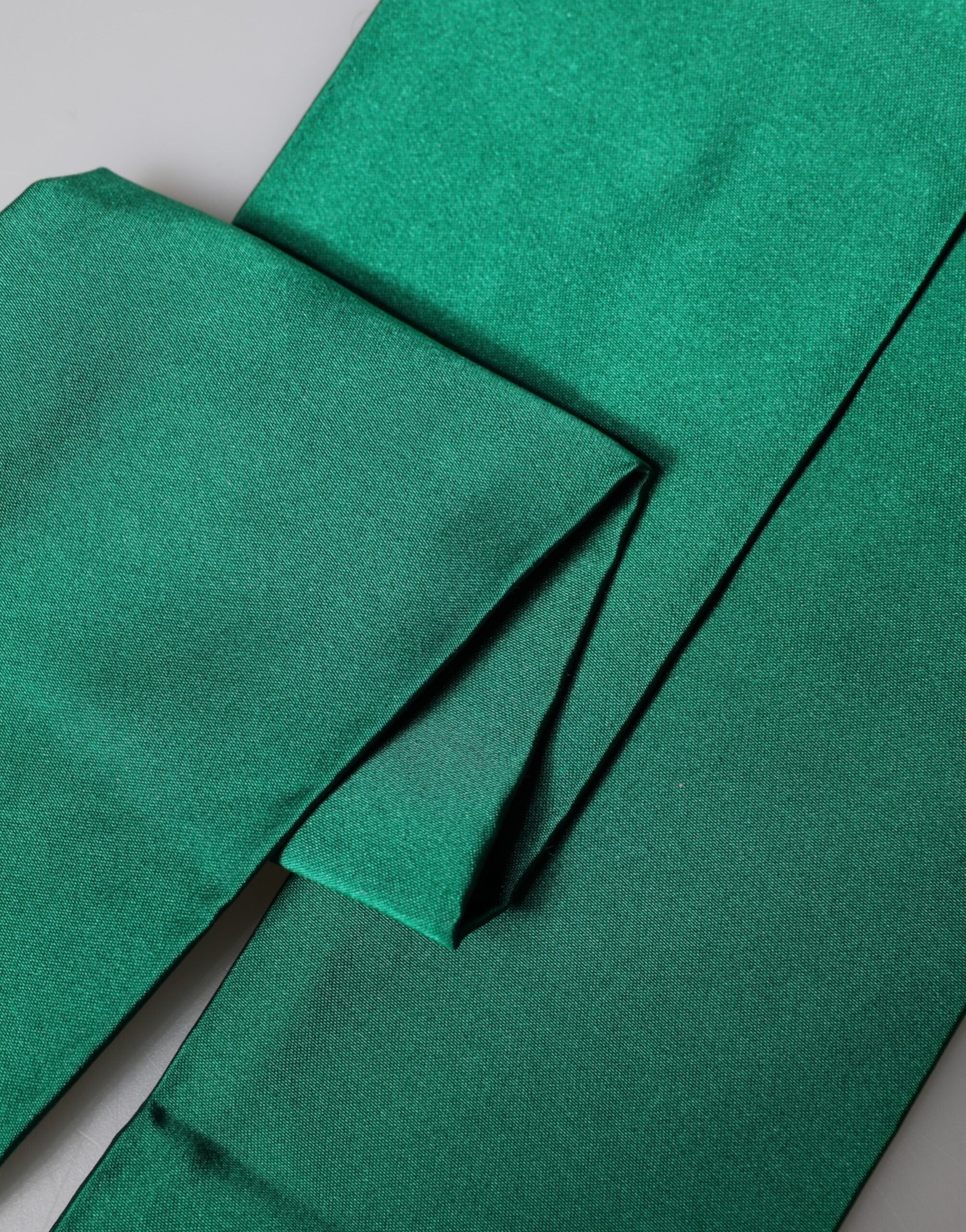 Dolce & Gabbana Green Silk Fringes Neck Wrap Foulard Scarf - Luxe Marca