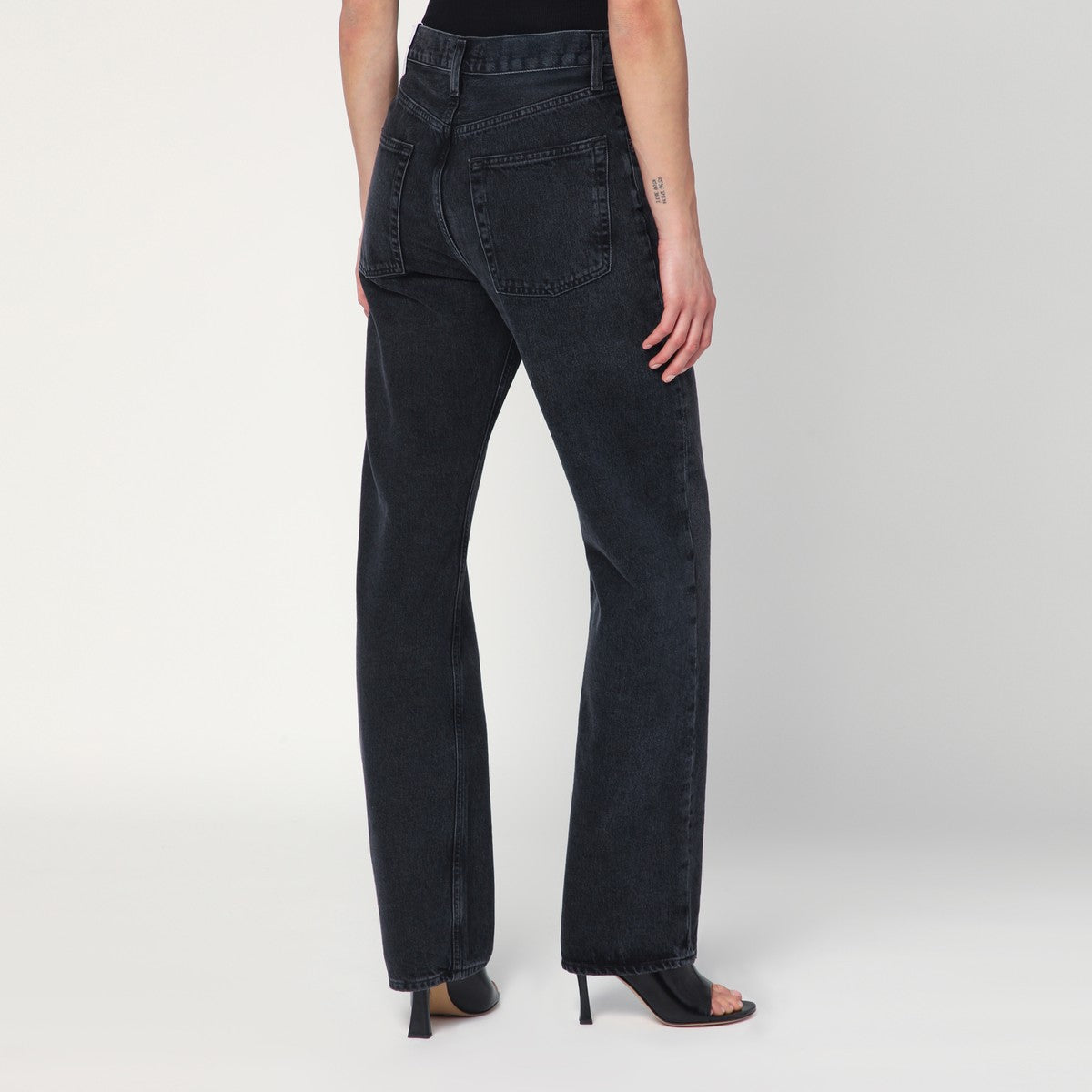 Agolde AGOLDE Black V-Waist Kelly jeans in recycled denim