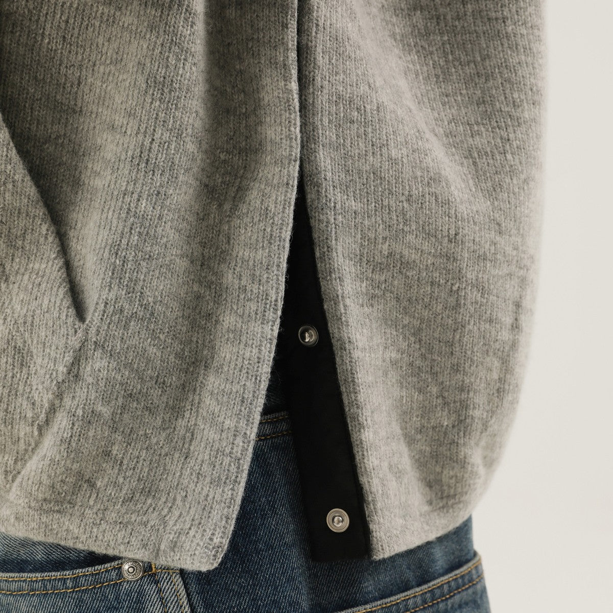 1989 STUDIO 1989 STUDIO Gray knitted hoodie