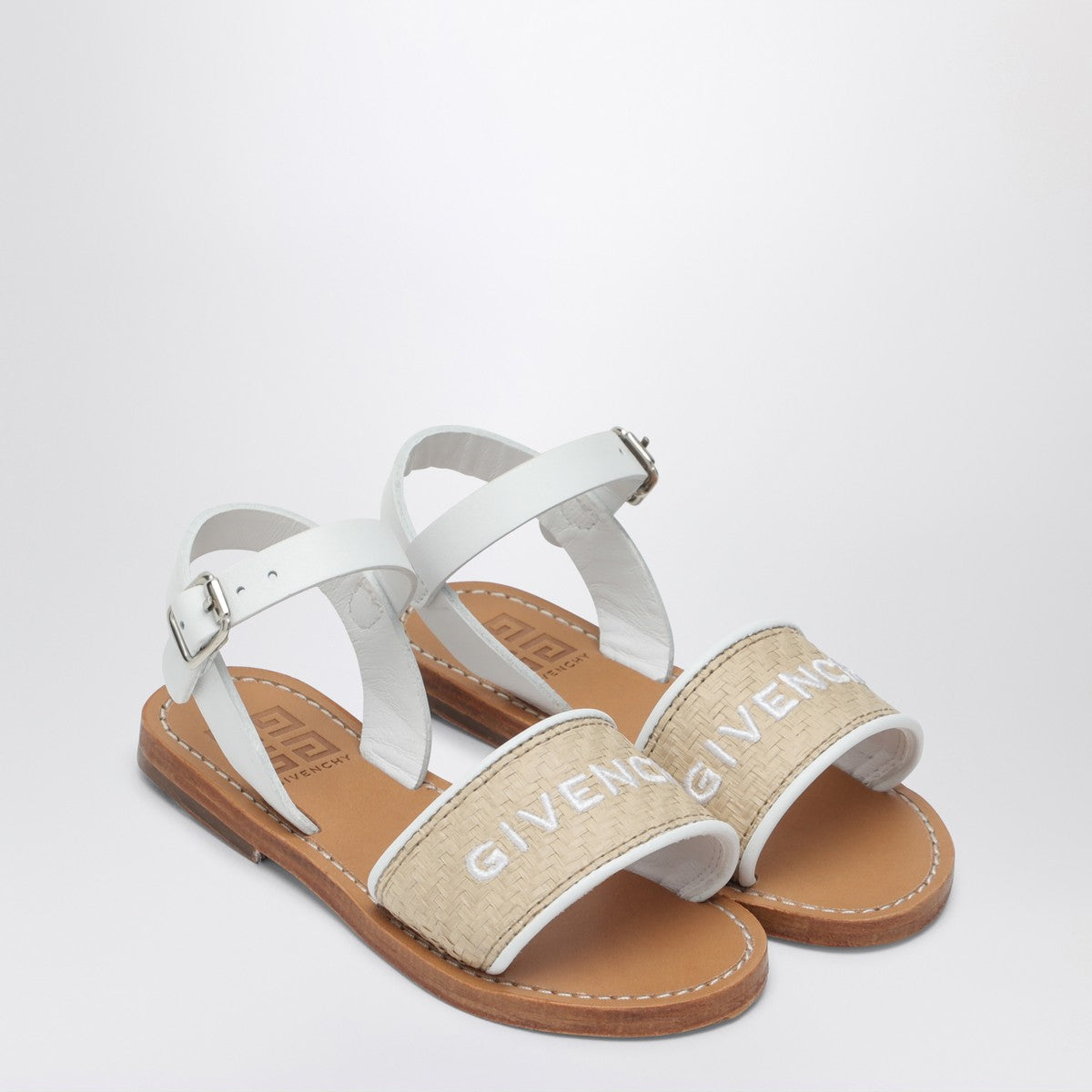 Givenchy Givenchy White/beige sandals with logo