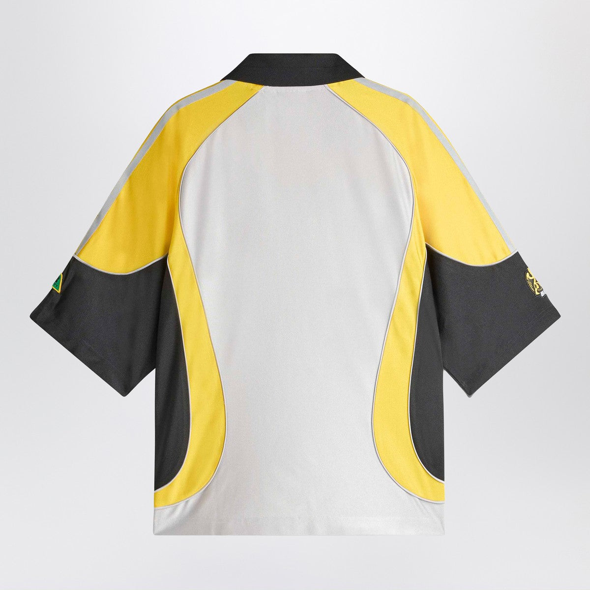 تيشيرت كرة قدم فضي معدني من أديداس بالتعاون مع برين ديد