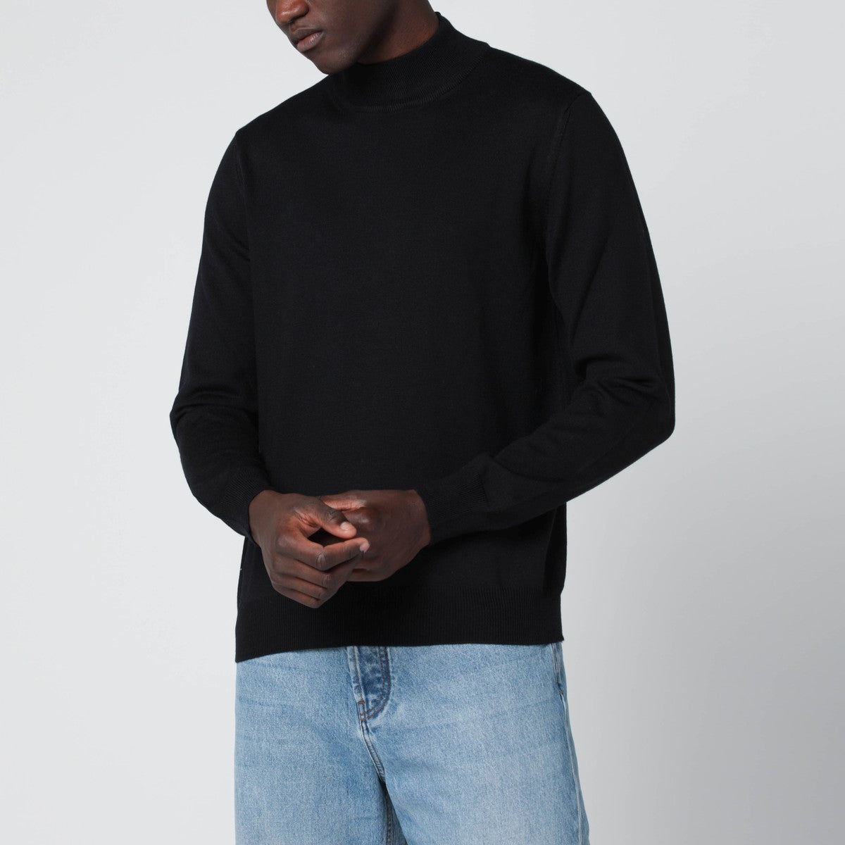 Tagliatore Tagliatore Black wool turtleneck sweater