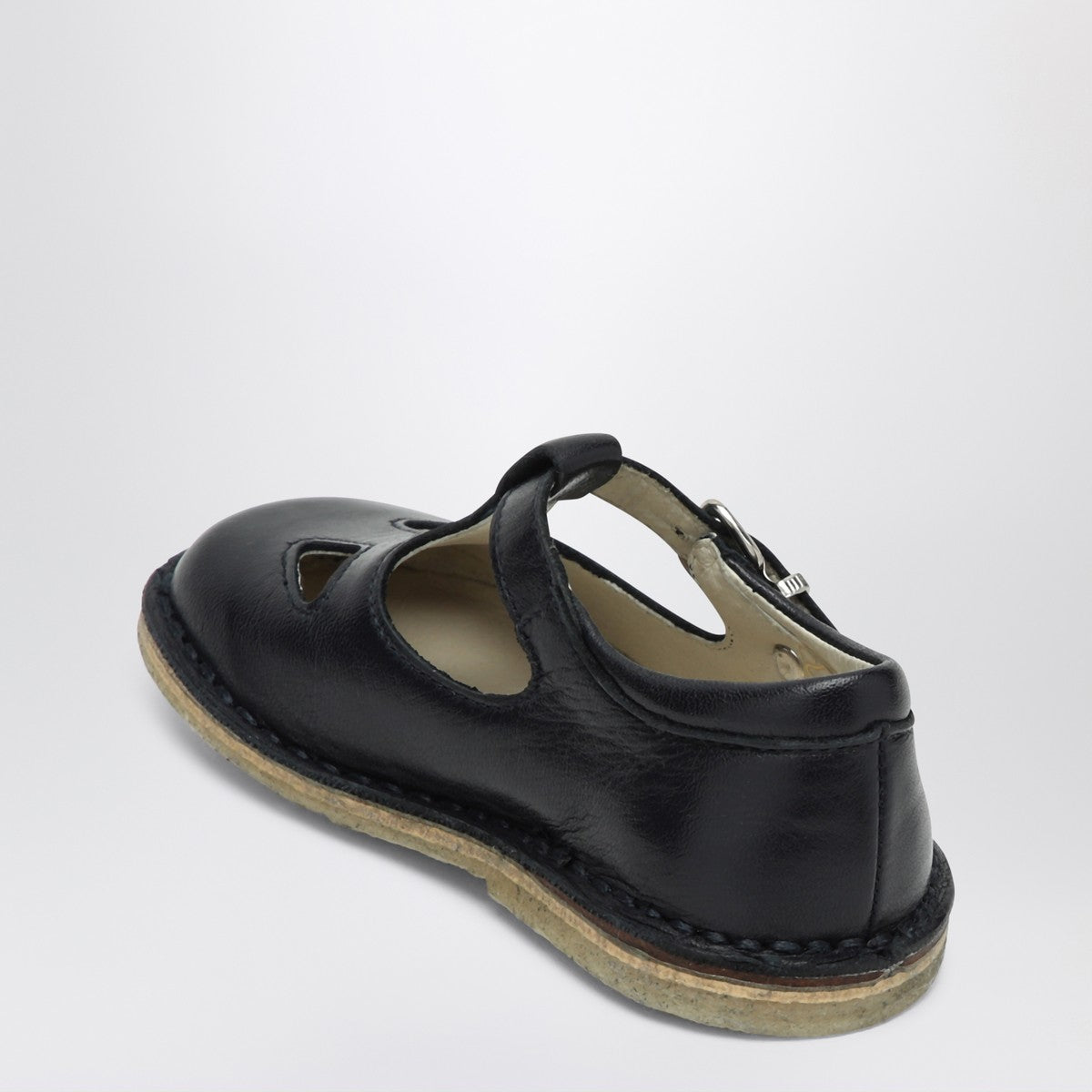 Il Gufo Il Gufo Sandal with blue eyelets in leather