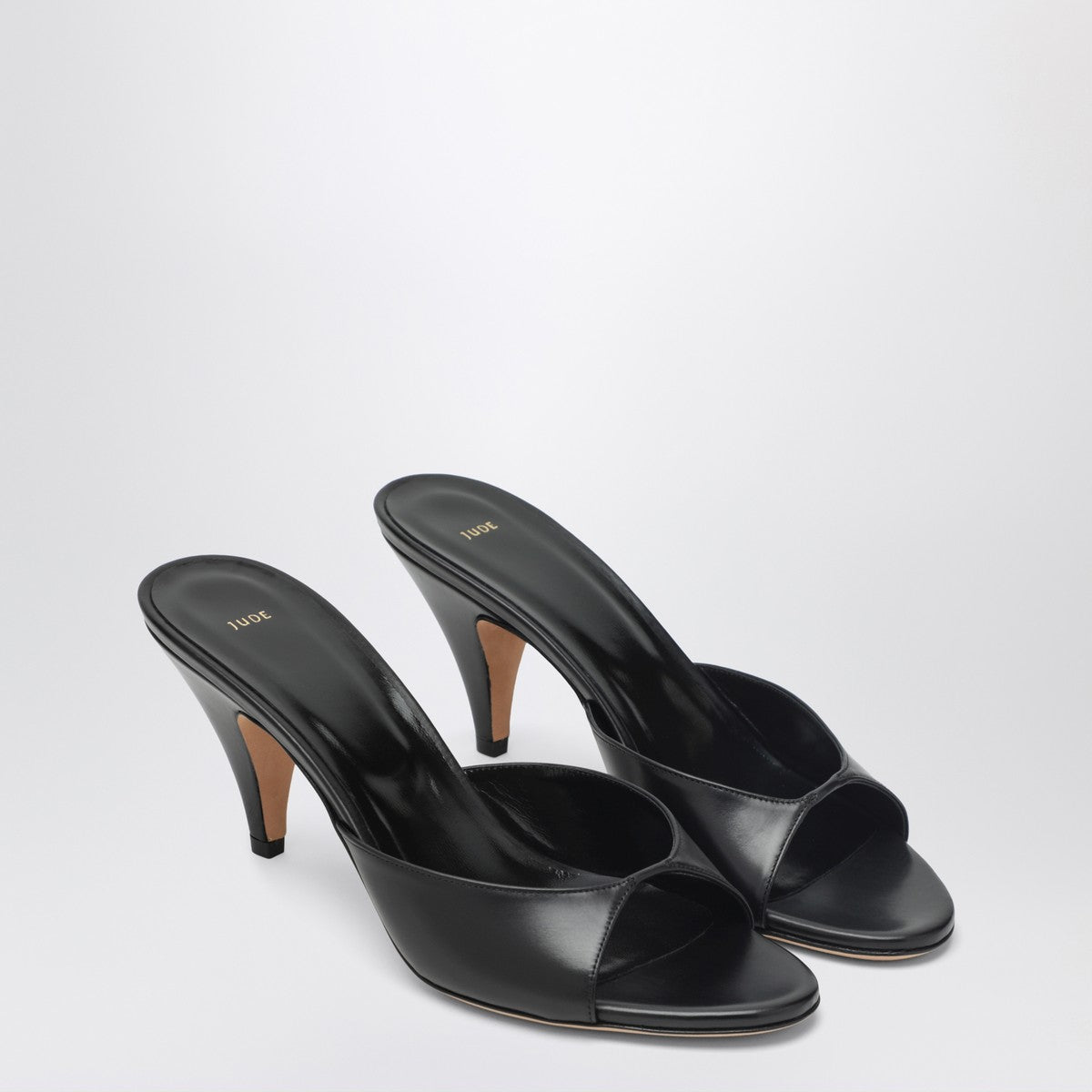 Jude Haze sandal in black leather
